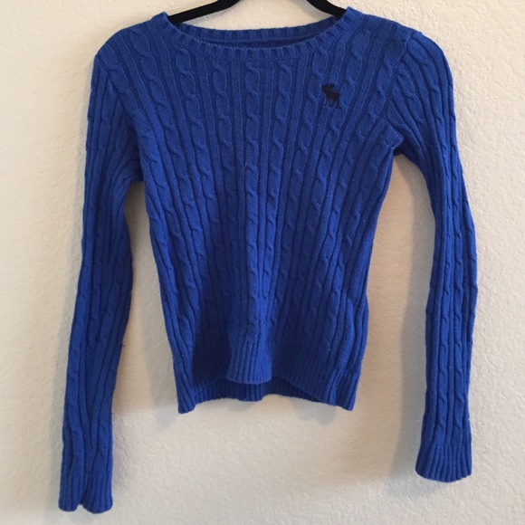 Blue Abercrombie sweater!!