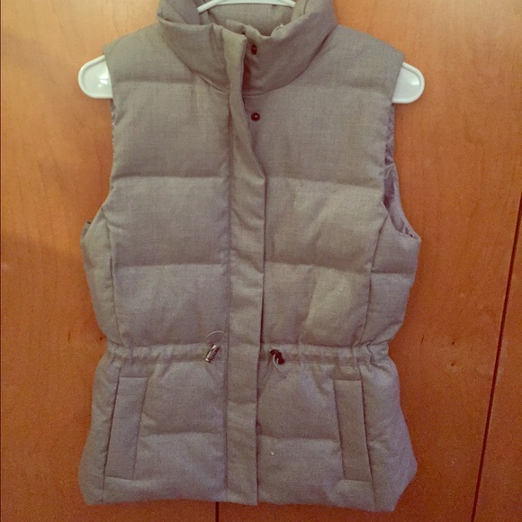 EVERYTHING MUST GO! BANANA REPUBLIC VEST FOR CHEAP