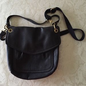 Fossil black cross body👛