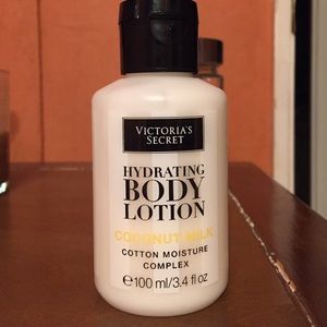 Victoria's Secret hydrating body lotion