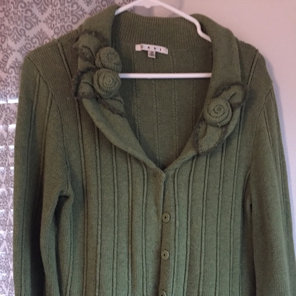 Pretty CAbi sweater, excellent condition
