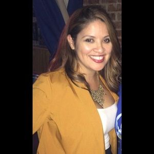 Meet your Posher, Camille