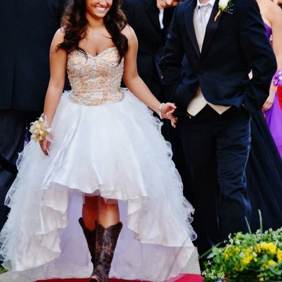 Prom Dress!! - Picture 2 of 5
