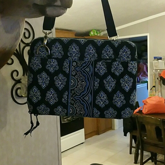 Small Vera Bradley hard shell case.