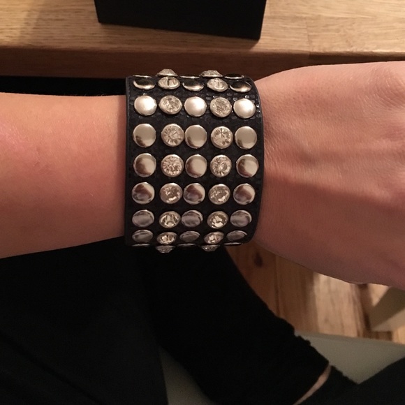 Reversible - Picture 3 of 3