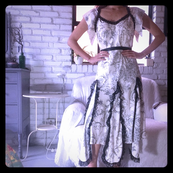 Gorgeous Fiori di Zucca Silk and Lace Print Dress