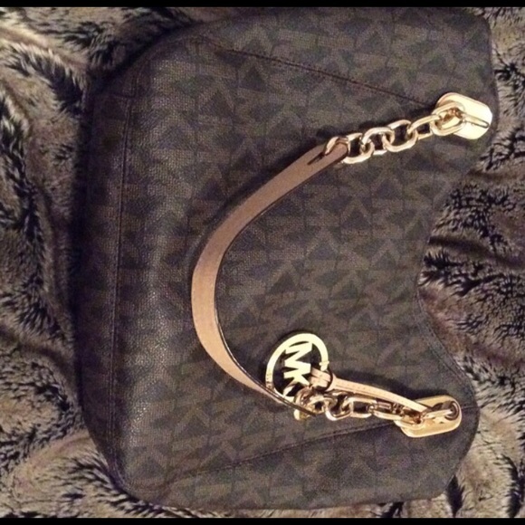 MICHAEL KORS TOTE MARKDOWN!