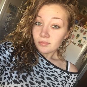 Meet your Posher, Adriana