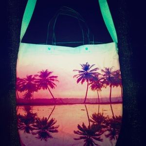 aeropastle beach tote