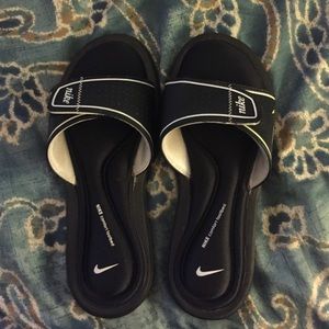 Nike Comfort Slide Women's Sandals