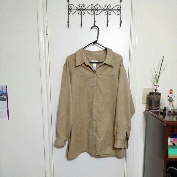Long-sleeved button-down blouse