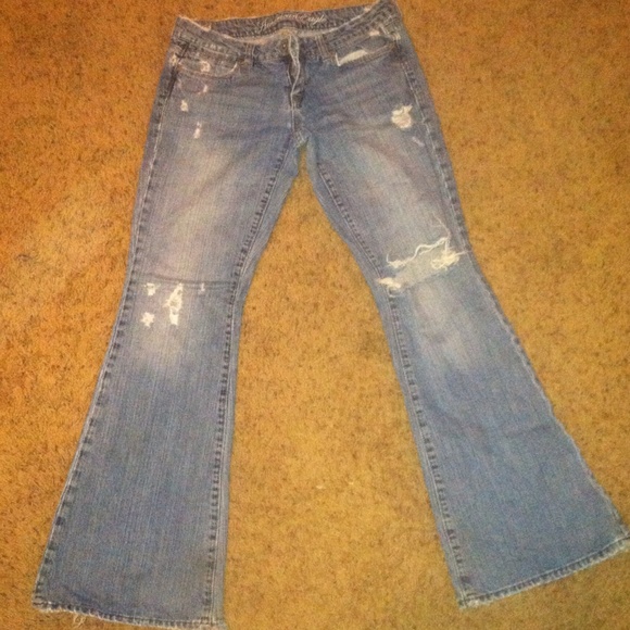 AEO jeans very worn