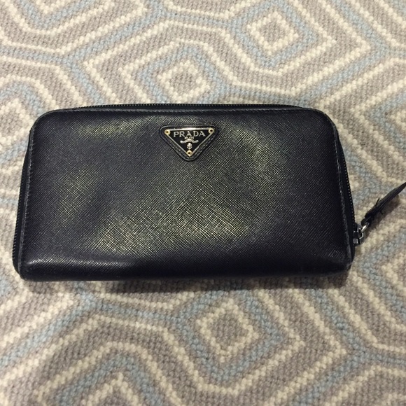 Leather prada wallet