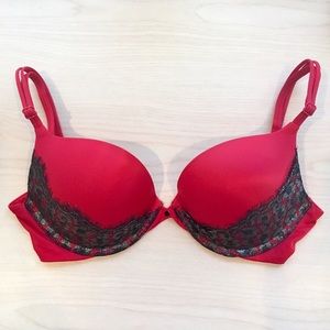 🌹Victoria's Secret Very Sexy Push-Up Bra🌹