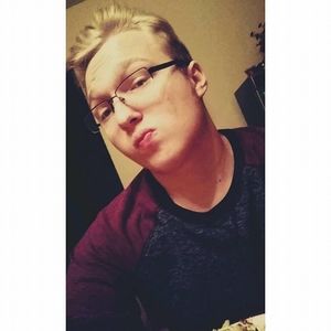 Meet your Posher, Caleb