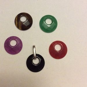 Exchangeable necklace charms