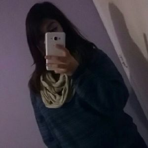 Meet your Posher, Dennys