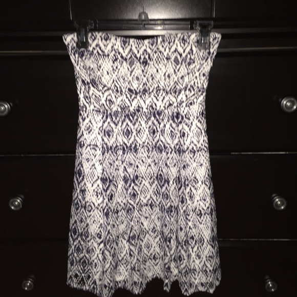 Strapless dress