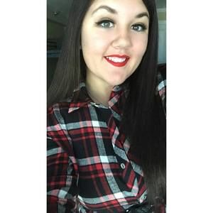 Meet your Posher, Katelyn