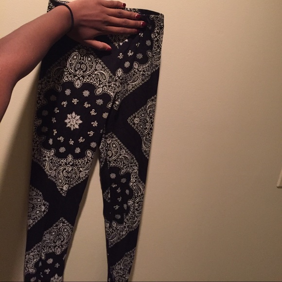 Bandana leggings!