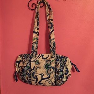 Vera Bradley barrel bag with MULTIPLE pockets