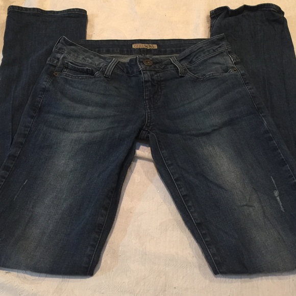 Guess size 27 tall distressed stretch jeans.