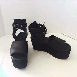 UNIF MORPH PLATFORMS Black leather size 7 Perfect!
