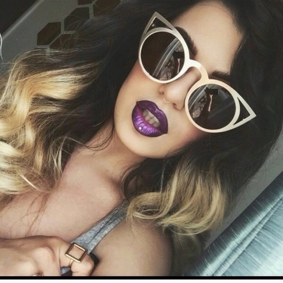 Accessories - OVERSIZED GOLD METAL ROUND CAT EYE SUNGLASSES quay