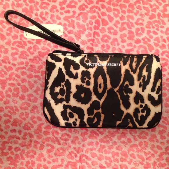 New vs wristlet
