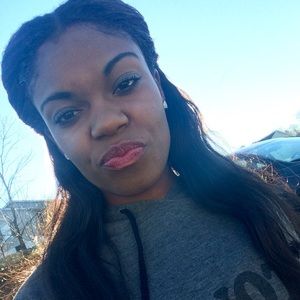 Meet your Posher, Anisa