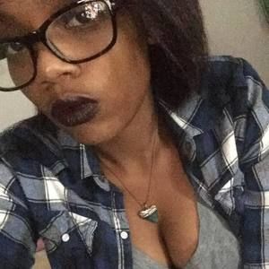 Meet your Posher, Danyell
