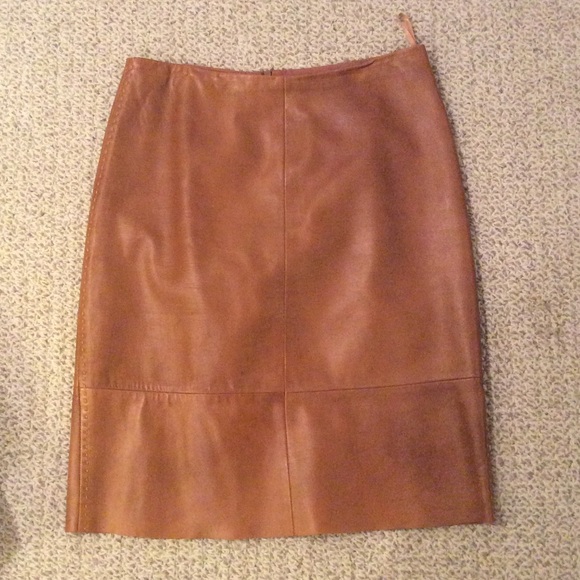 Banana Republic Dresses & Skirts - Banana republic leather skirt