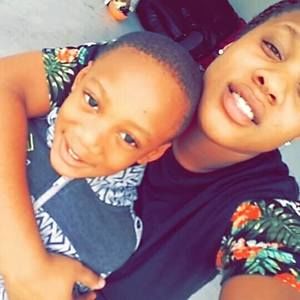 Meet your Posher, Whitney