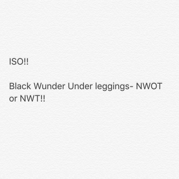 ISO- lululemon Black Wunder Under leggings