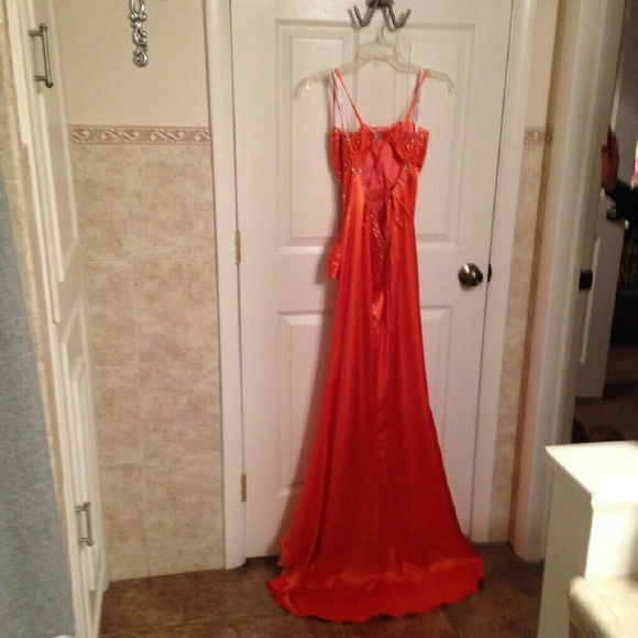 Stunning Prom Dress! - Picture 2 of 4