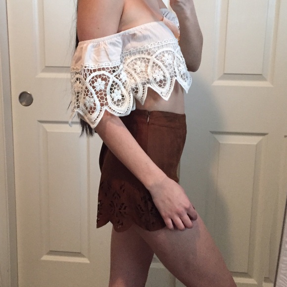 SOLD NWT Off the should crop - Picture 3 of 3