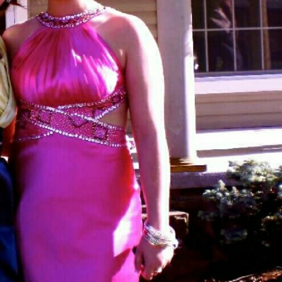 Gorgeous Morgan and Co. Prom Dress! - Picture 4 of 4