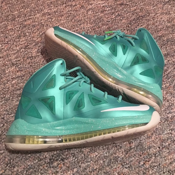 Lebron - Picture 4 of 4