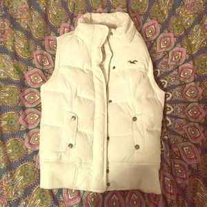 White Hollister Puffy Vest