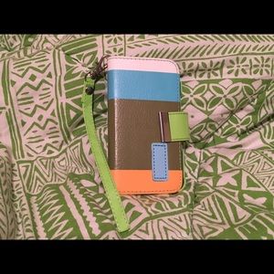 An iPhone 4 or 4s case.