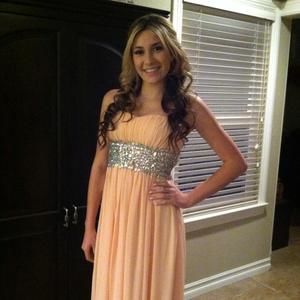 Meet your Posher, Ashley