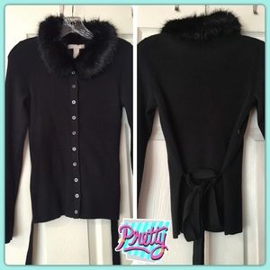 ‼️Reduced‼️Button-down cardigan with Fur Collar!!
