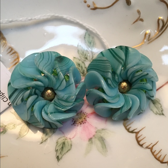 1960s Turqoise-colored Trifari Clip Back Earrings