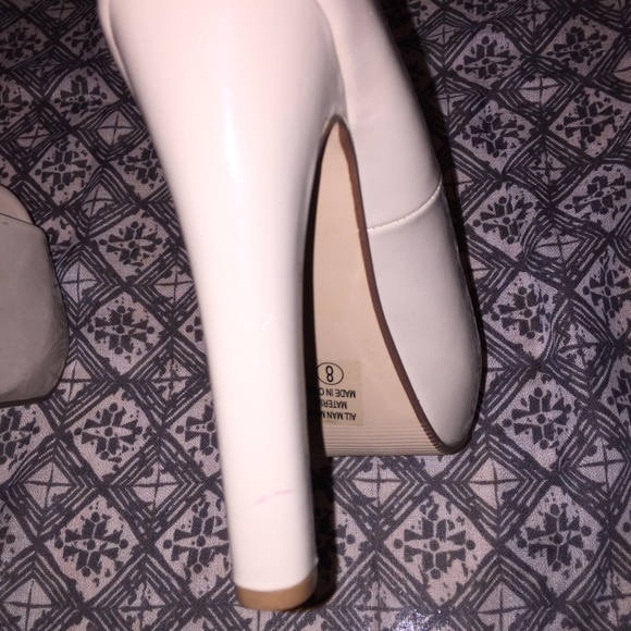 Nude Open Toe Pumps - Picture 4 of 4