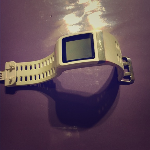 White Nike SportWatch