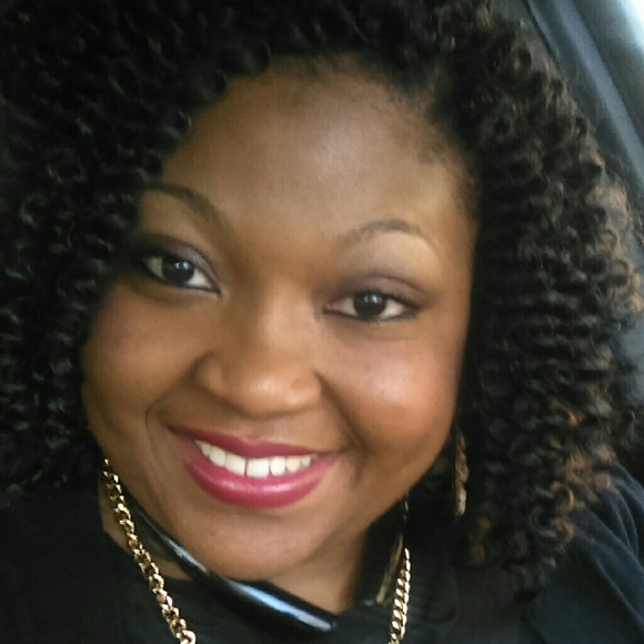 Meet your Posher, Deiandra - Picture 1 of 1