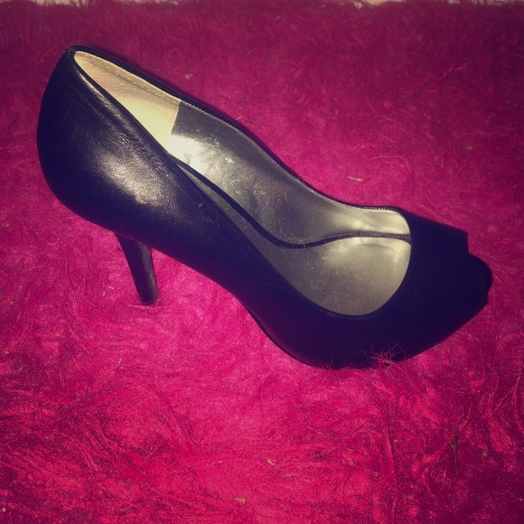 Guess Black Peep Toe Heels size 6