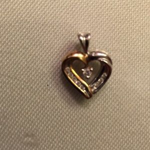 14kt gold/diamond heart charm