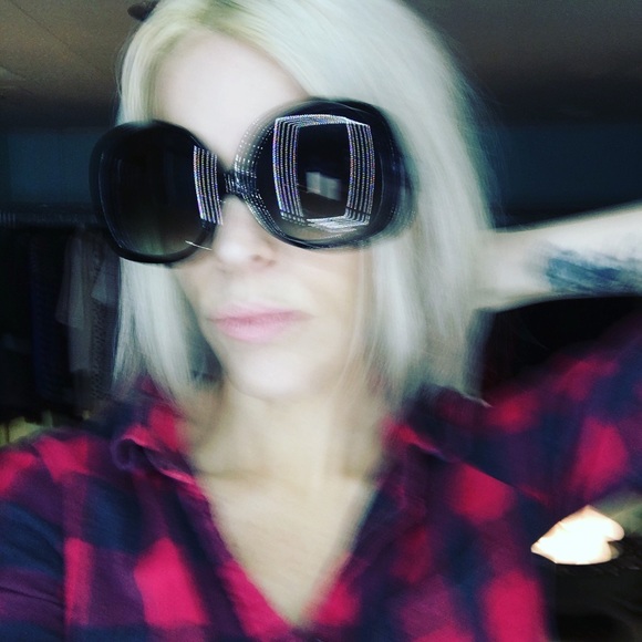 Meet your Posh Ambassador, Melissa - Picture 13 of 16