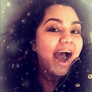Meet your Posher, Haydee